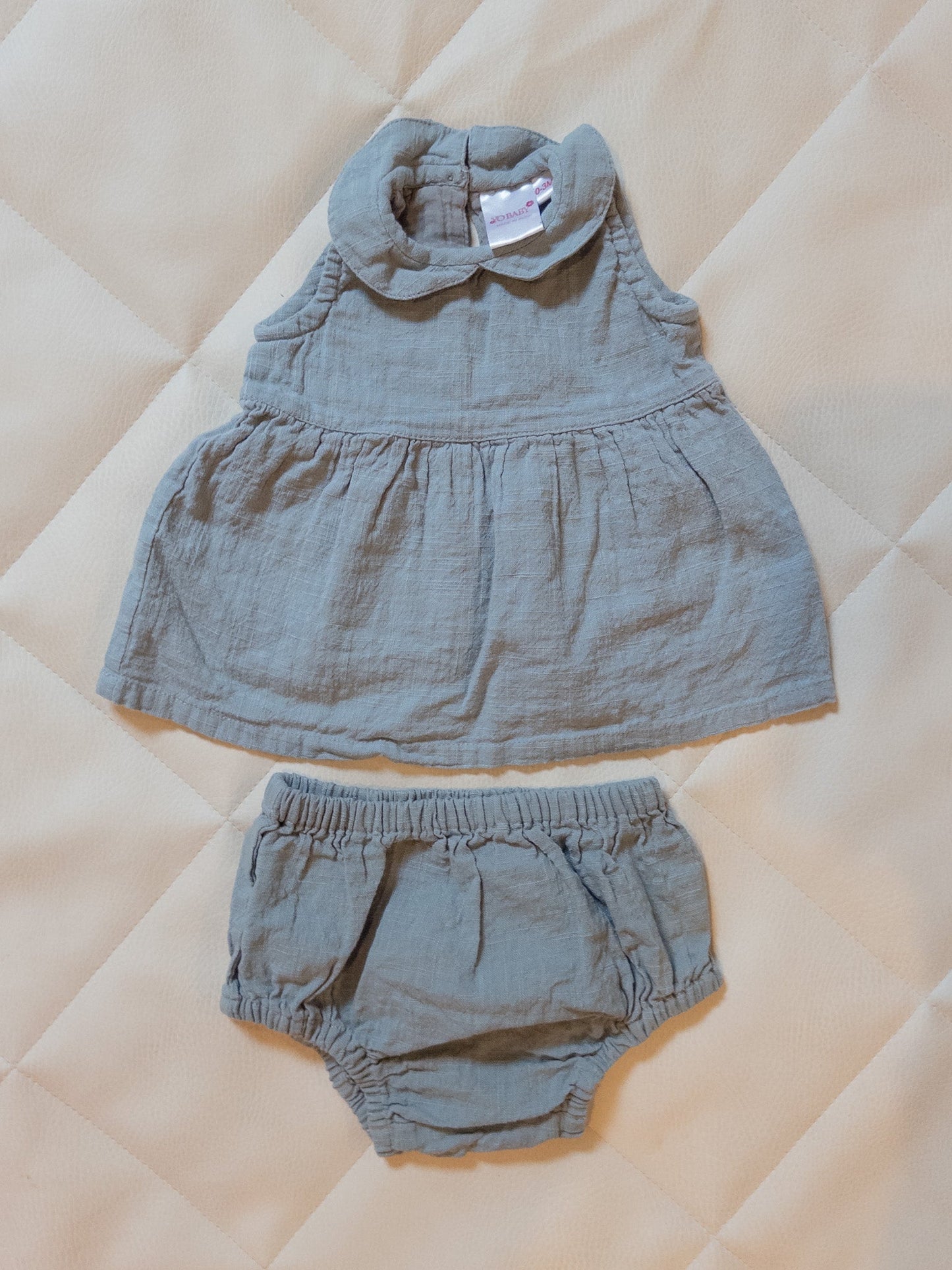0-3m girls muslin dress + bloomers - EUC #151