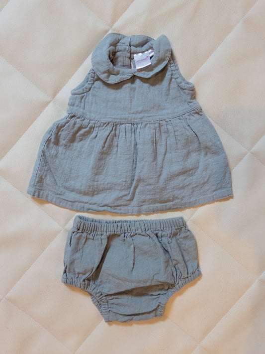 0-3m girls muslin dress + bloomers - EUC #151