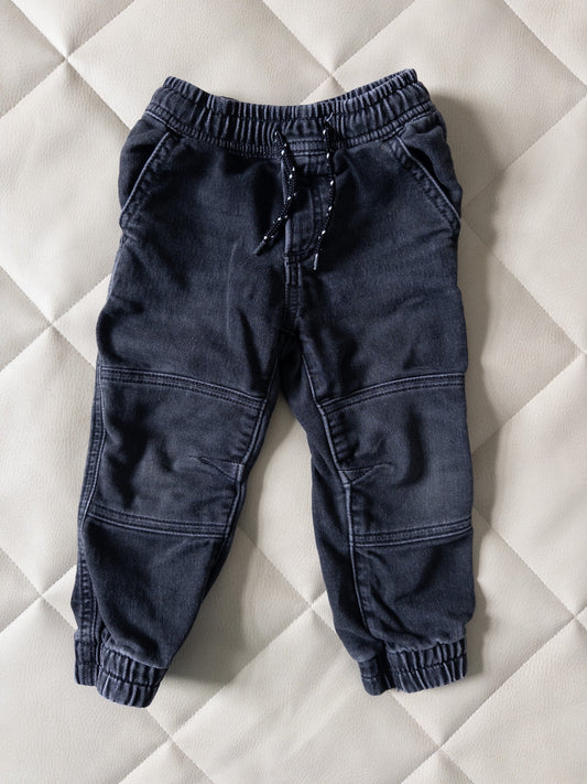 #152 GAP 2T black jogger jeans - EUC