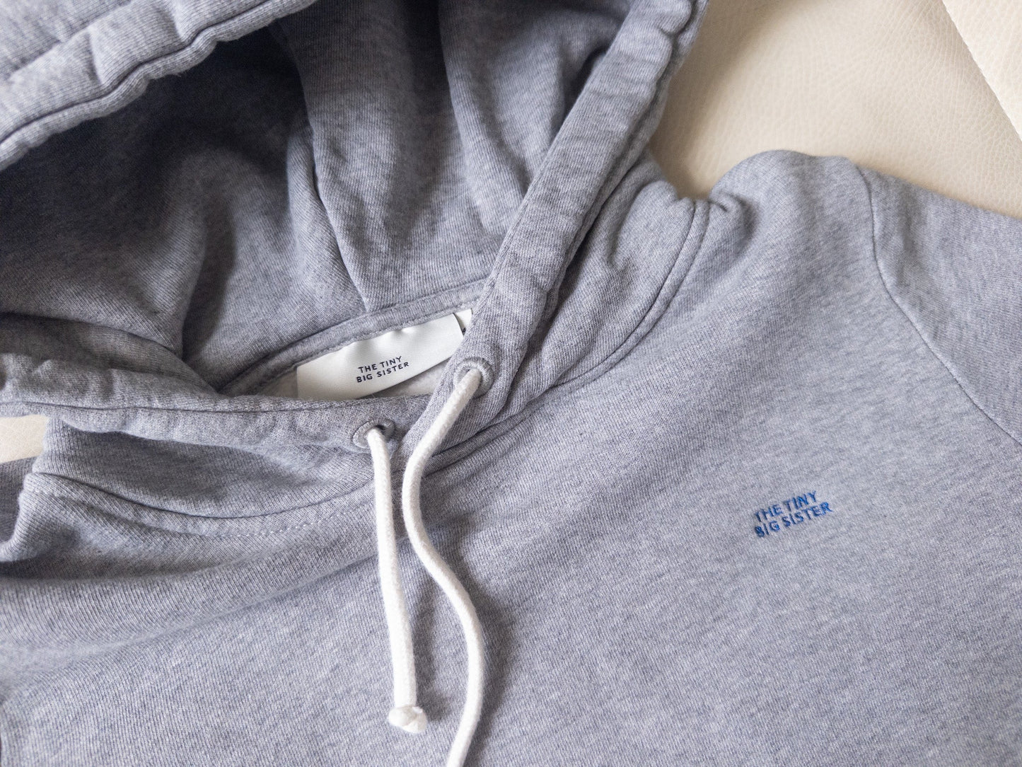 #152 women's Tiny Big Sister XXS heather gray hoodie - EUC