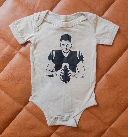 #152 12-18m Bengals Joe Burrow beige onesie - VGUC