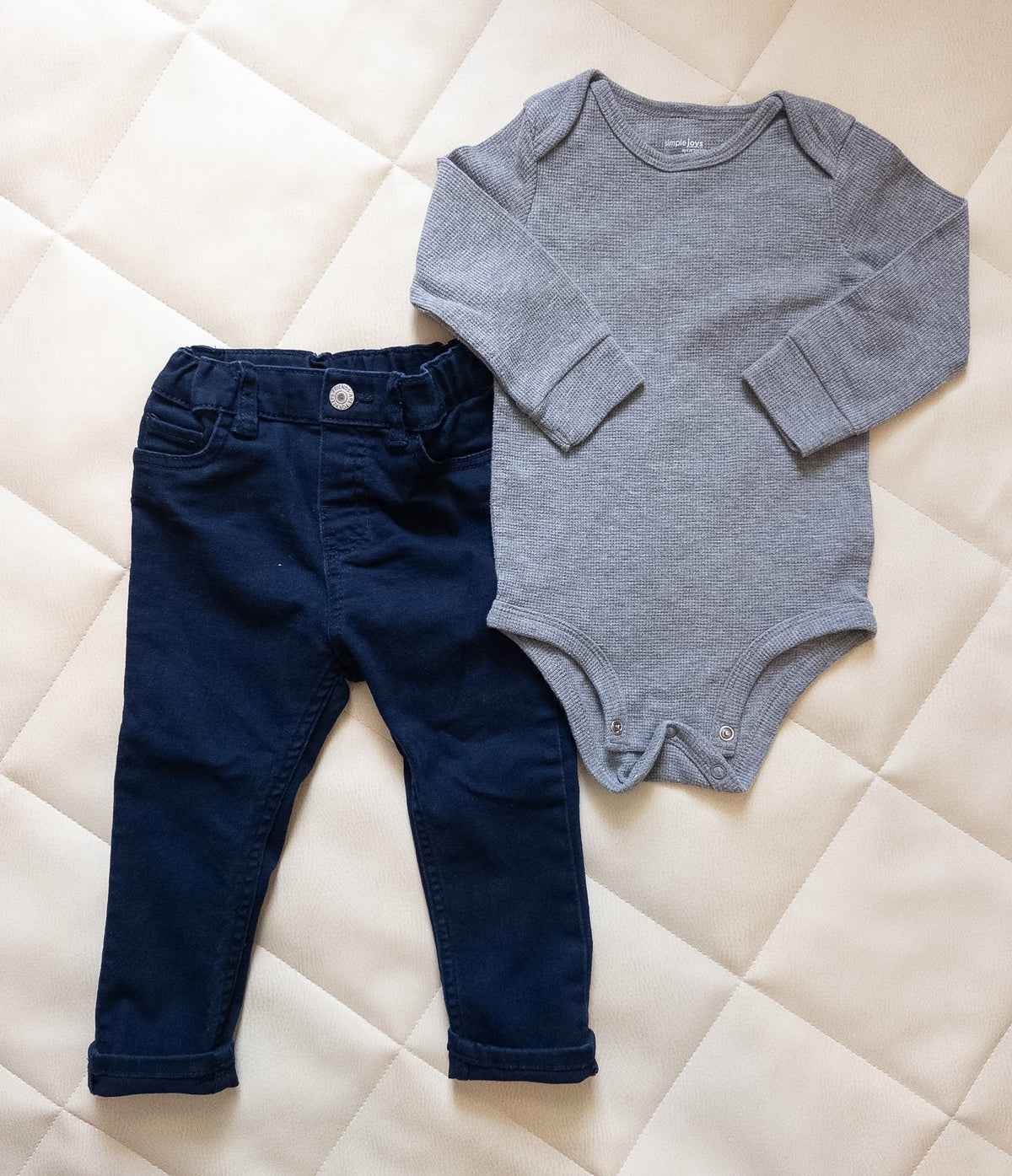 #37 18m H&M Navy Pants + Gray Waffle Onesie - EUC