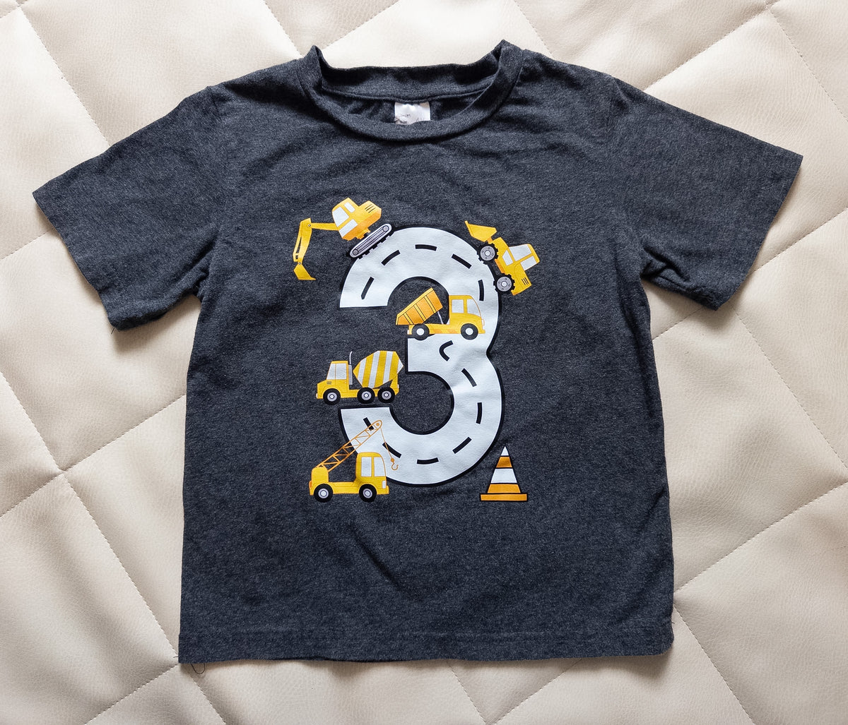 #37 4T Construction "3" Shirt - EUC