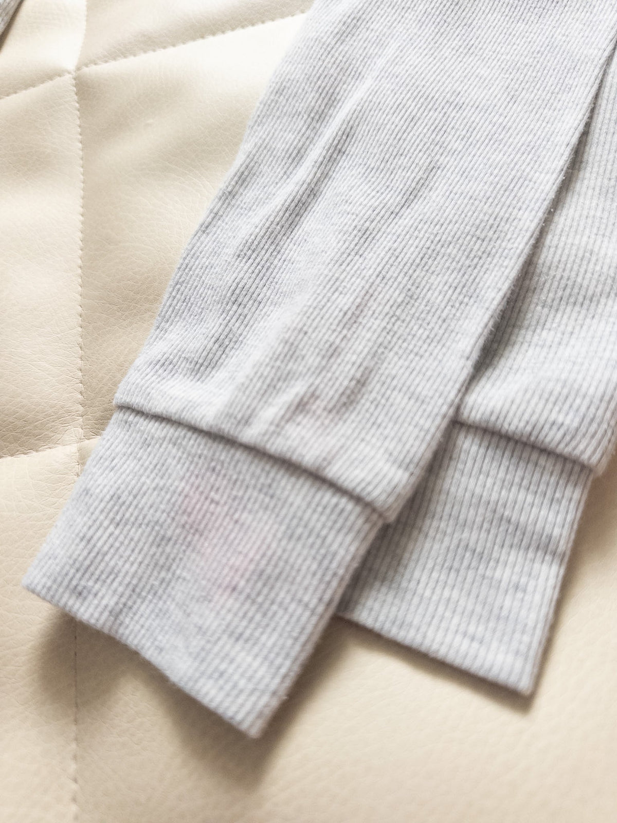 #37 3T Ribbed Light Heather Gray Pajamas - GUC