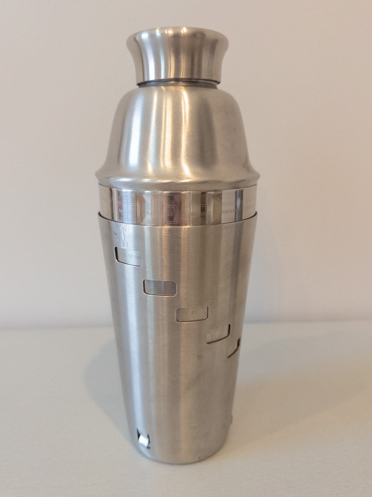 #37 Stainless Steel Drink Shaker with 15 Cocktail Recipes - NEW