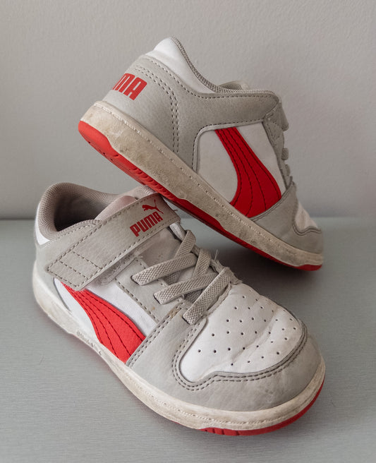 #37 Red Puma 10c Sneakers Shoes - VGUC