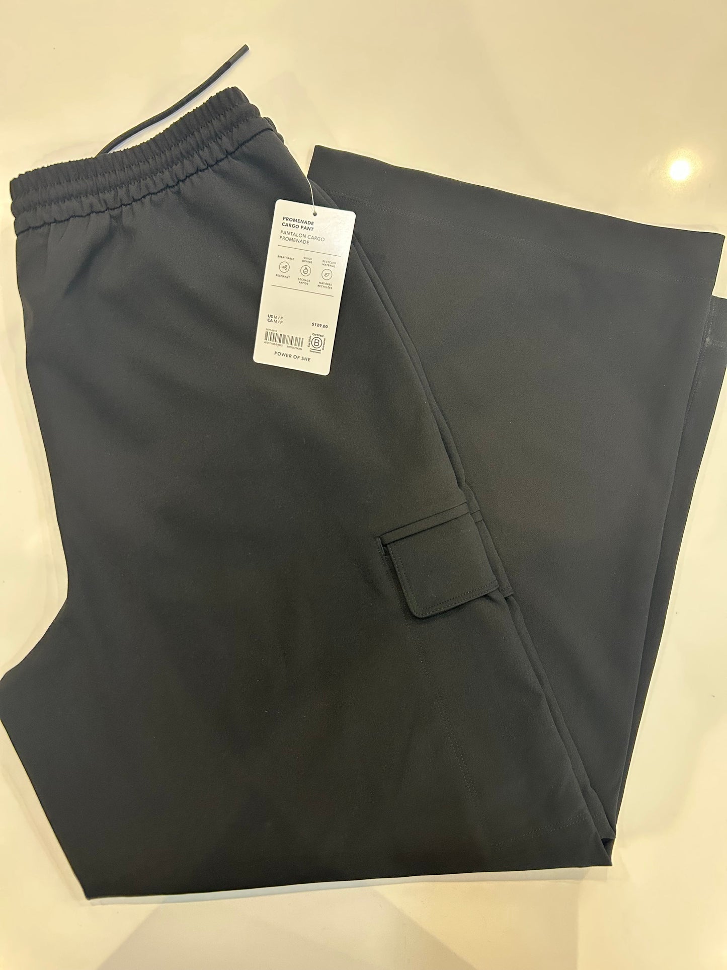 #203: NEW Athleta Pomenade Cargo Pants Women's M Petite