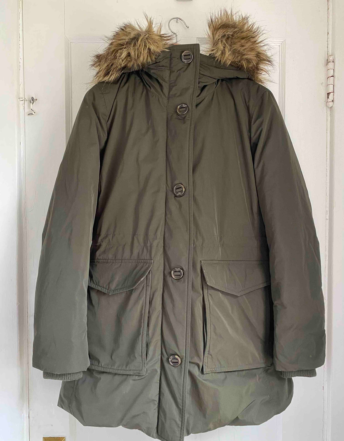 #95B EUC UNIQLO Women's Warm Tech Down Parka, Women's size Medium (1 out of 2)