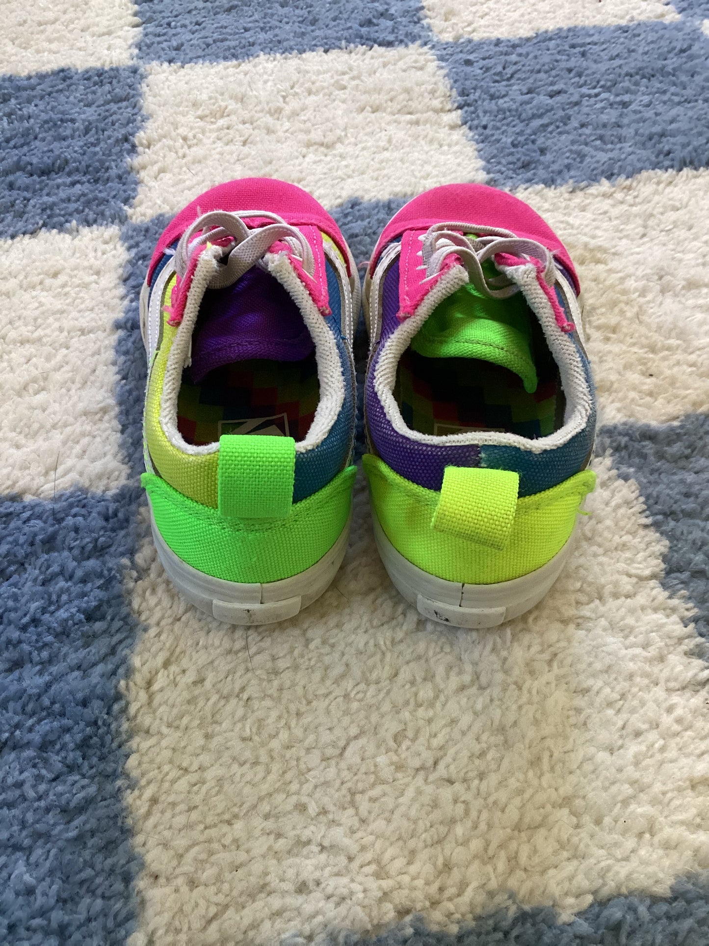 #129 Vans sz 8