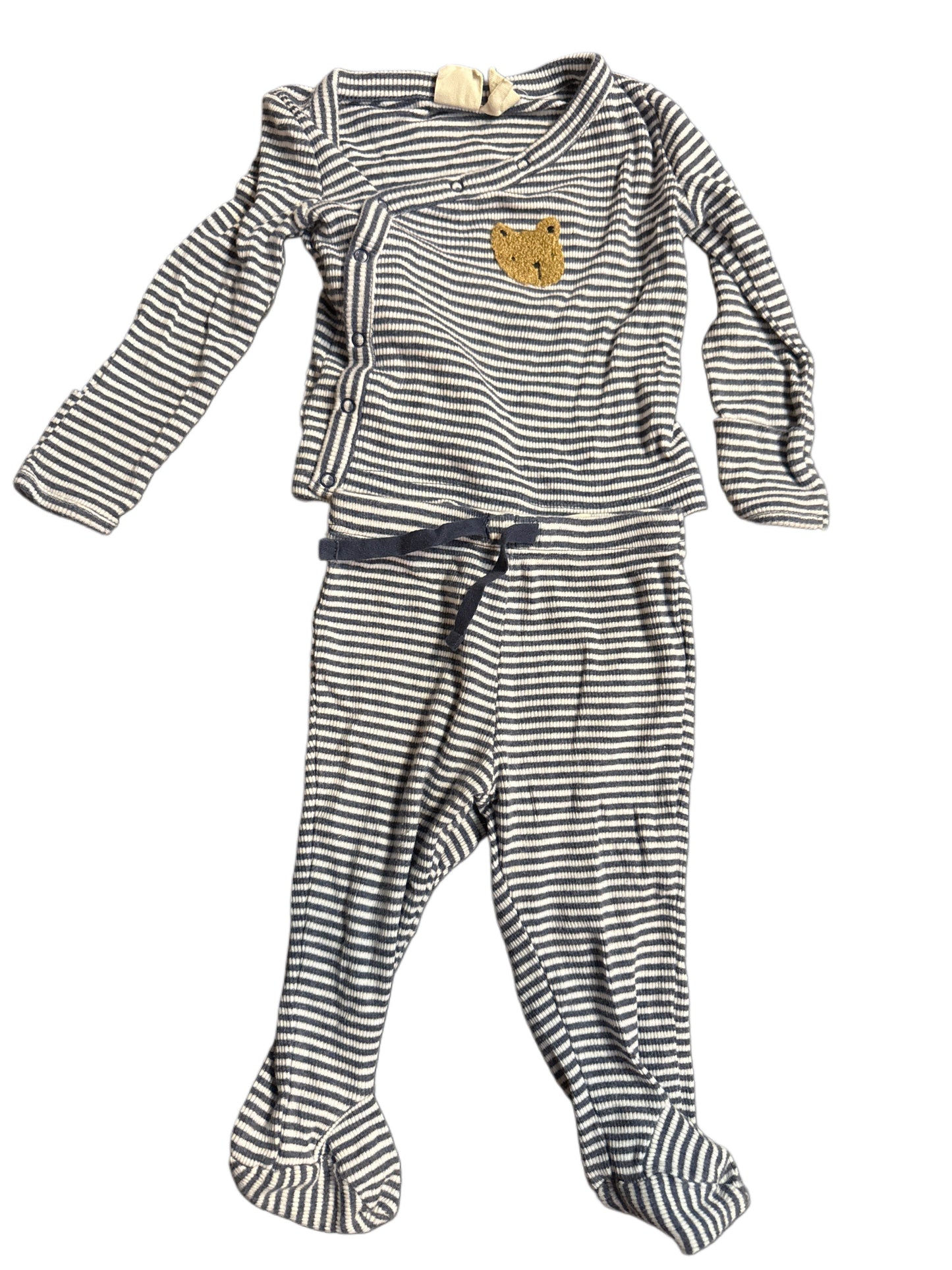 #28 REDUCED Baby Gap Bear Pajama Bundle Size 3-6M