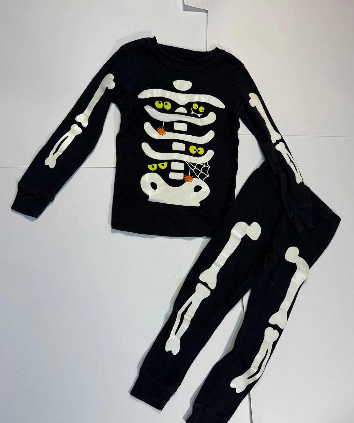 #141 Unisex Girls/Boys 4 Skeleton Glow in the Darl Long Sleeve Pajamas