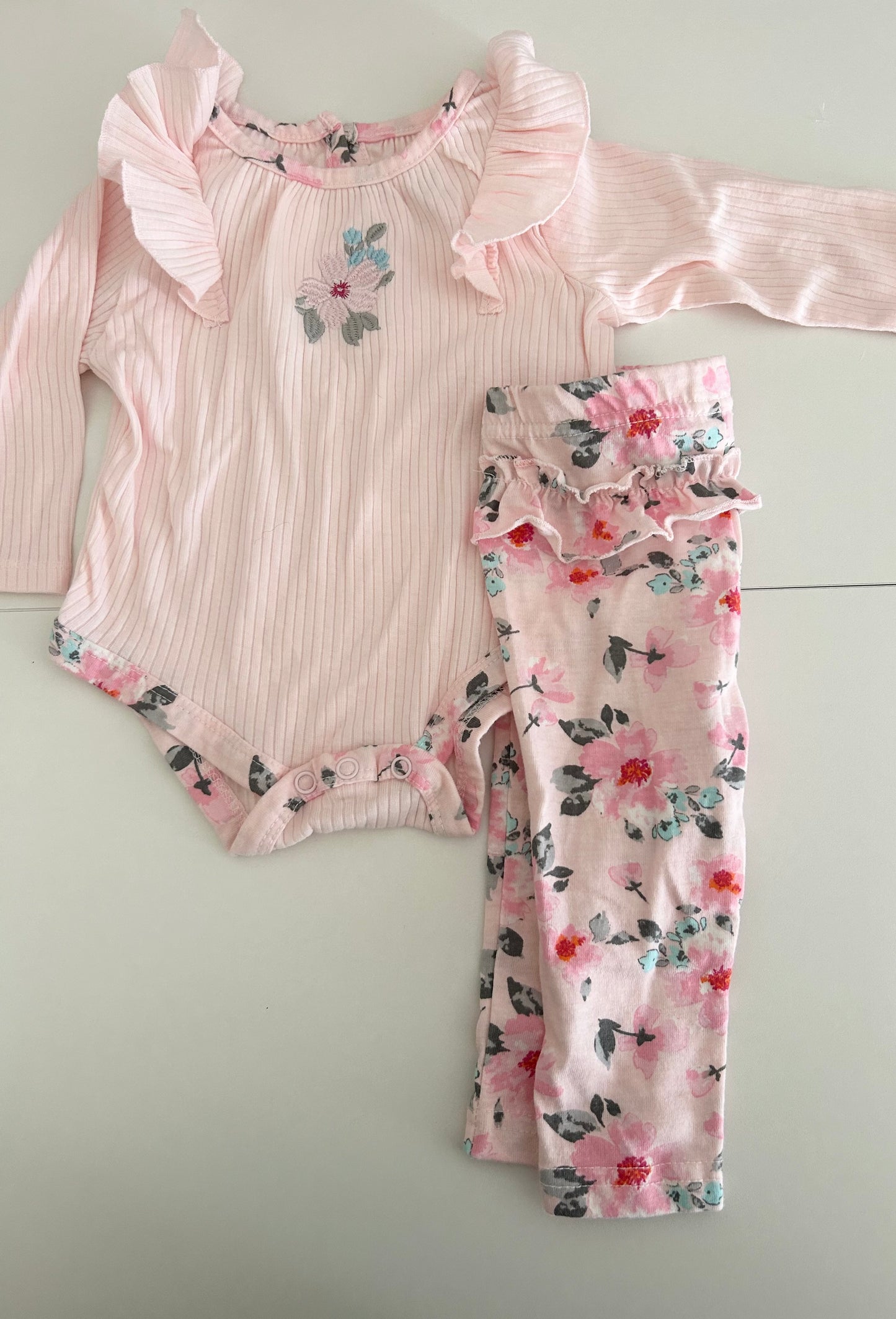 Baby Essentials | Outfit | Girls | Pink | 6 months