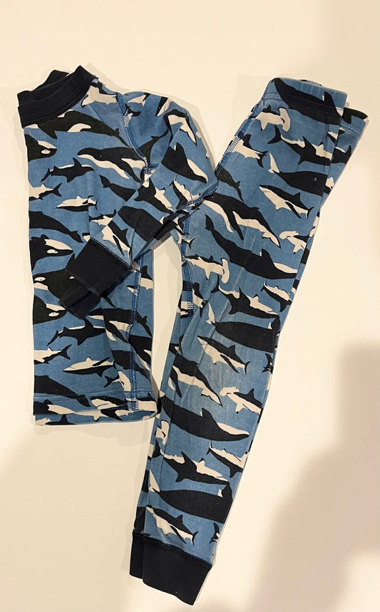 Hanna Andersson shark pajamas size 4