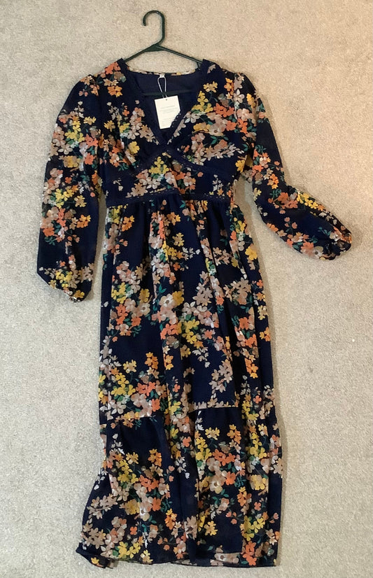 #133 NWT Navy Floral Dress Sz M Womens