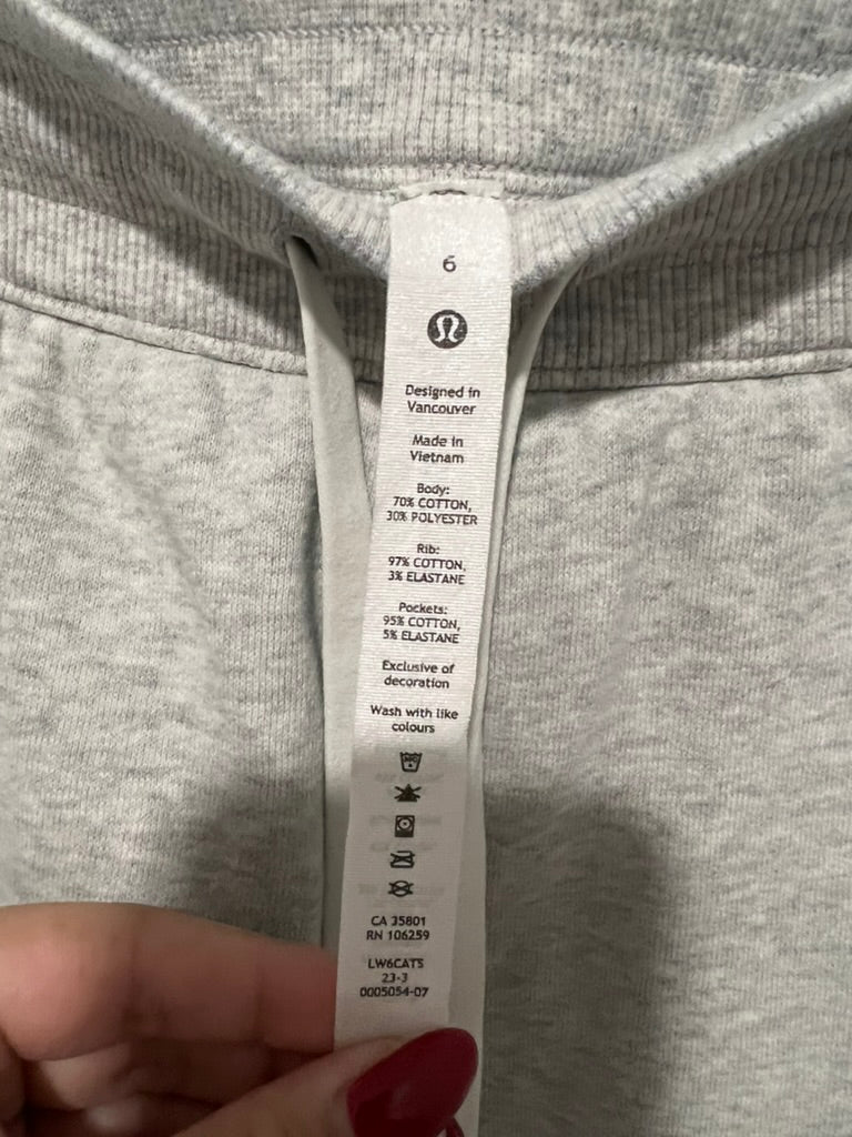Seller #76 - Lululemon Scuba High-Rise Cropped Jogger Heathered Core Ultra Light Grey Size 6