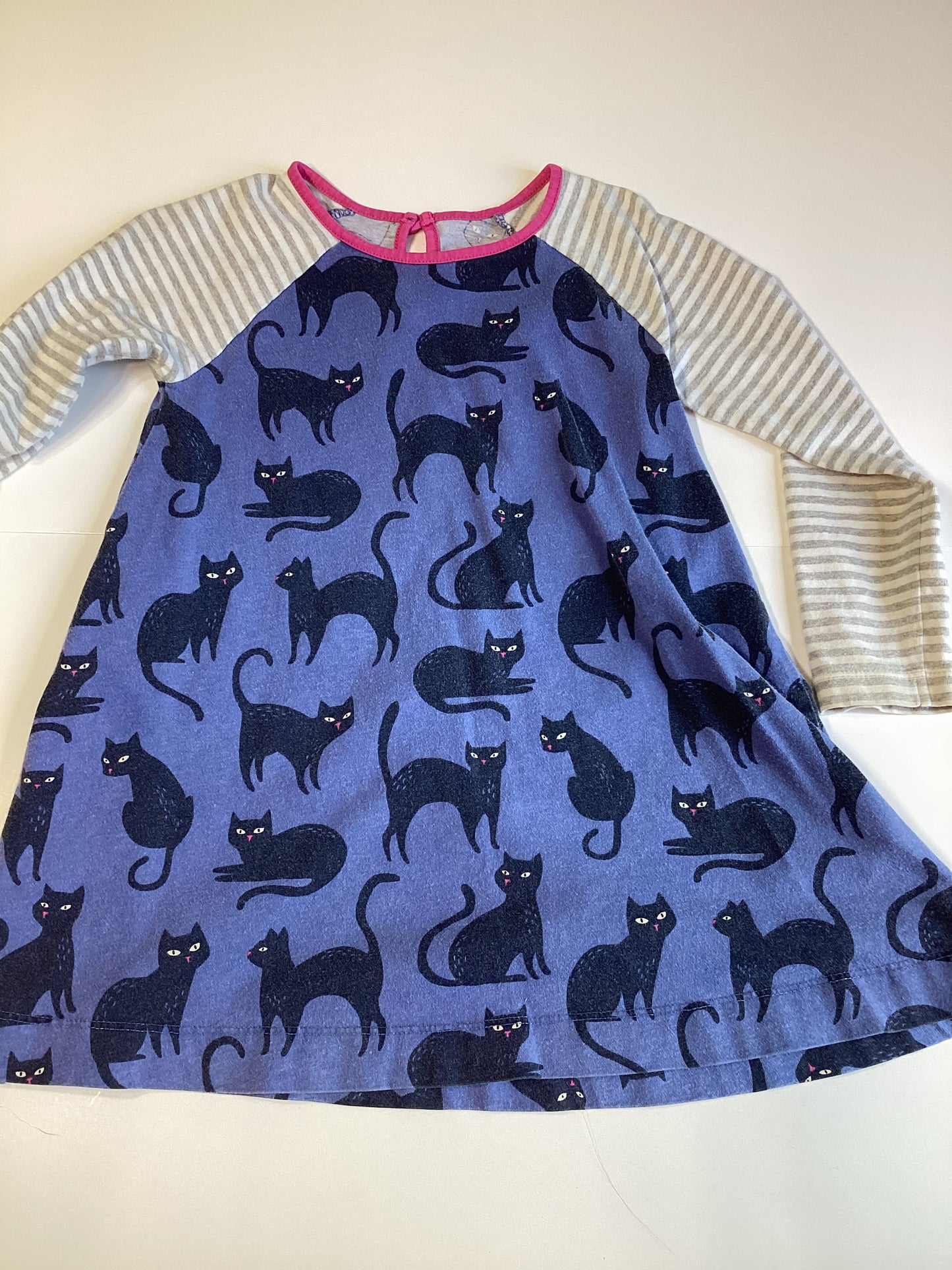 #129 2-3Y Mini Boden cat dress