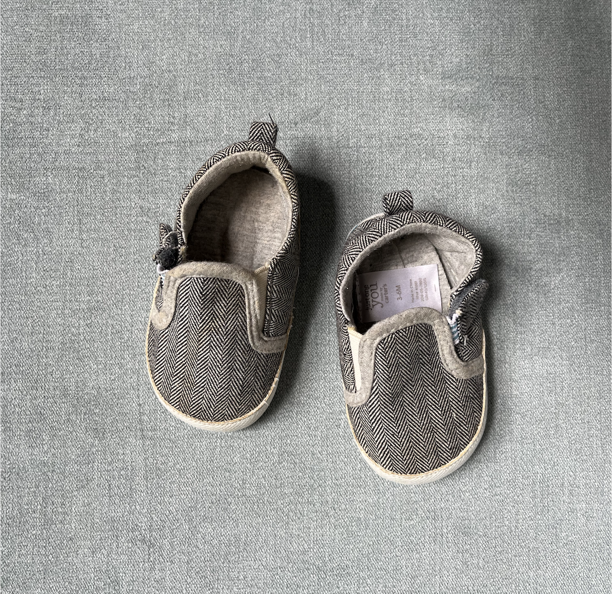 #22A Carter's Baby Boy 3-6M Herringbone Velcro Shoes