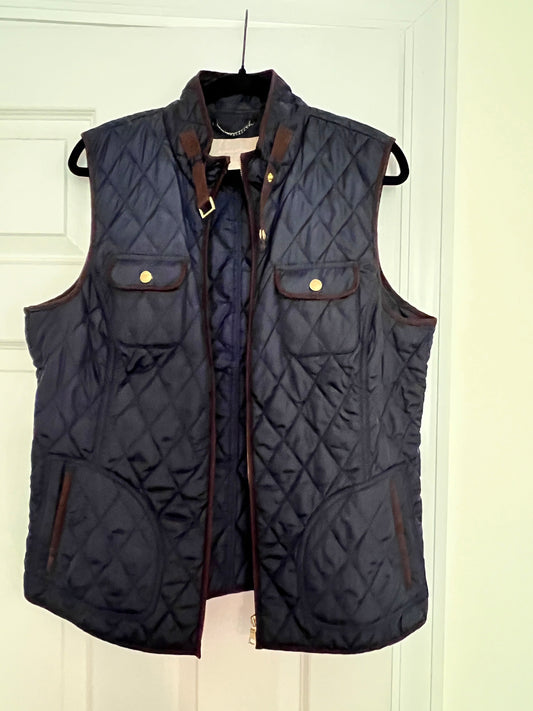 #176 - Banana Republic women’s quilted vest | XL