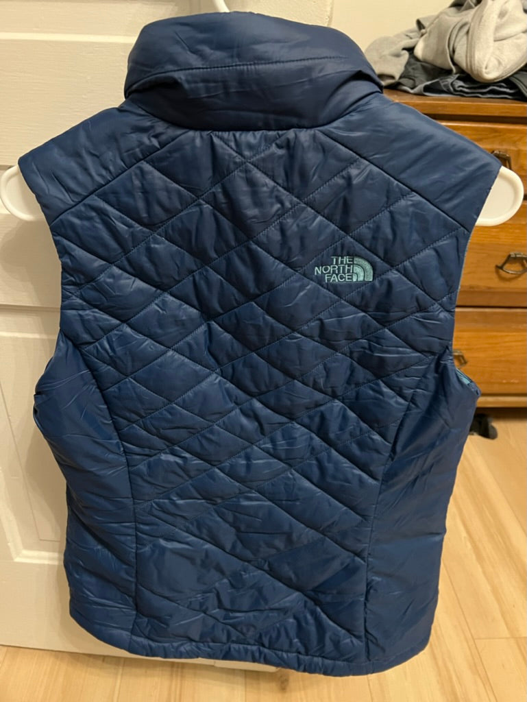 Seller #76 - The North Face Women's Blue Quilted Puffer Vest Size SMALL