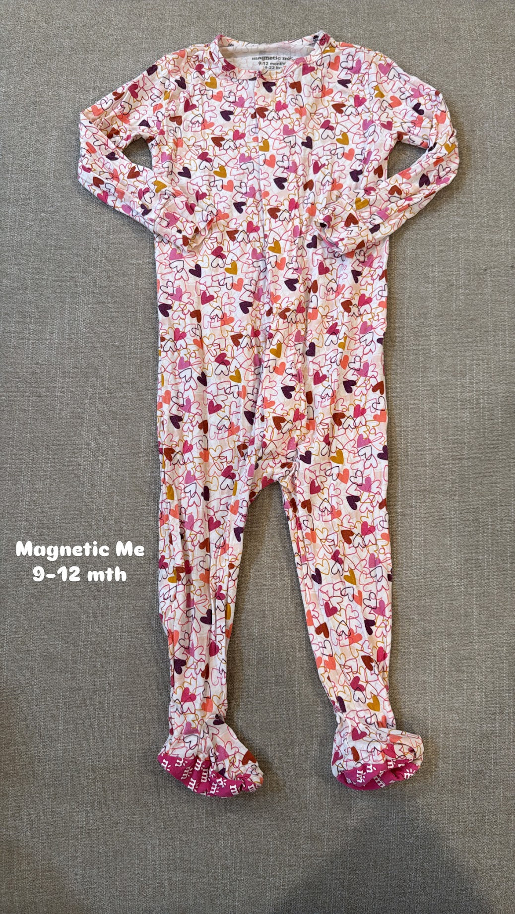 #145 Magnetic Me hearts sleeper Girls 9-12 mth EUC