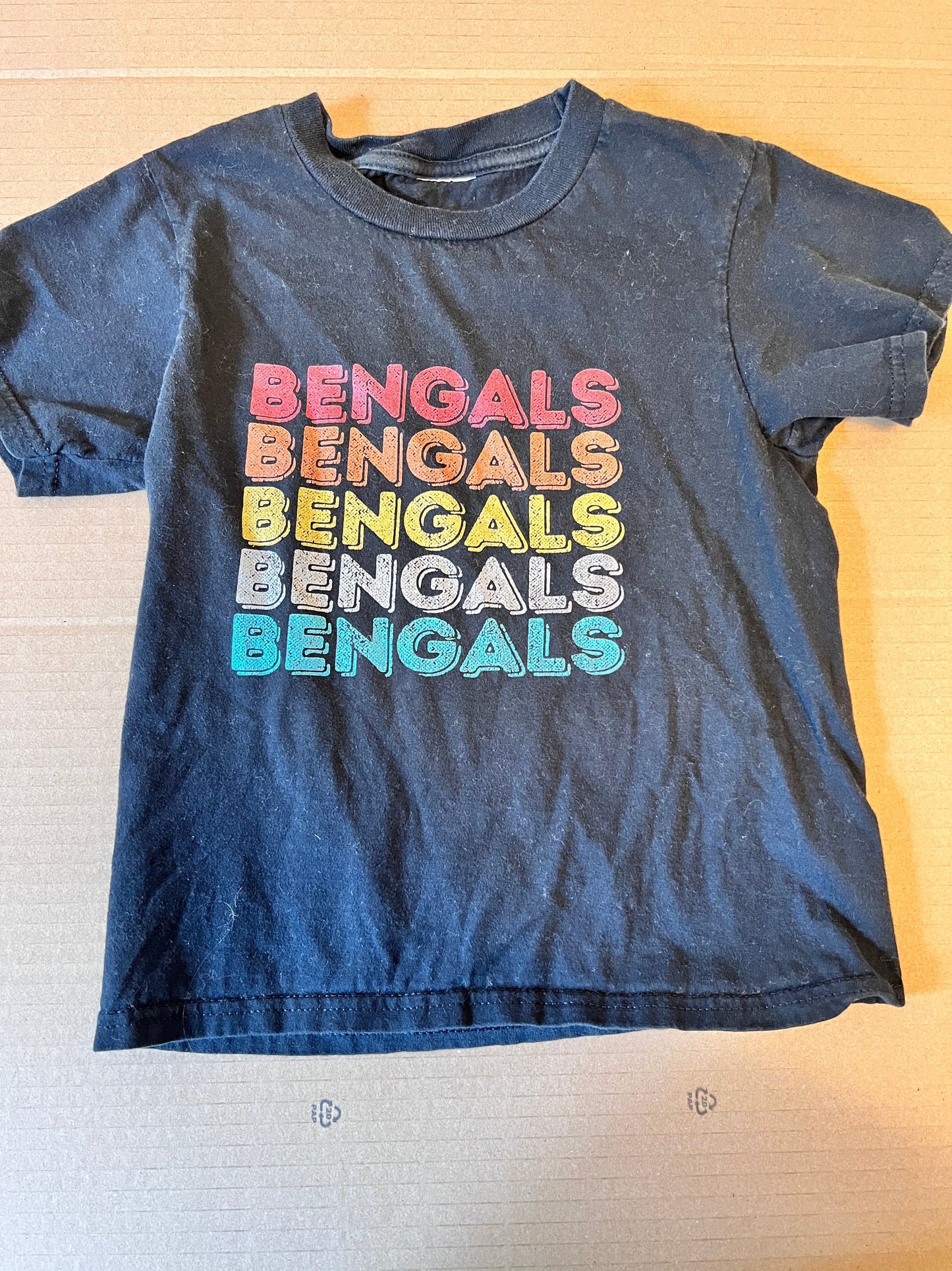 #176 - Bengals kids shirt | S