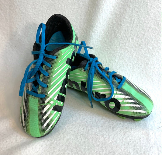 Seller #151 - REDUCED - Sports - Size 11 Umbro Green / Blue Soccer Cleats