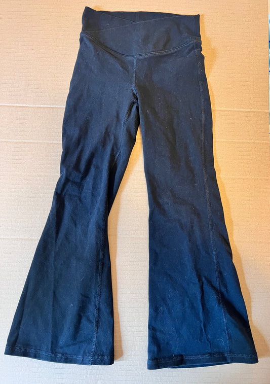 #176 - Old Navy girls black flare leggings | S