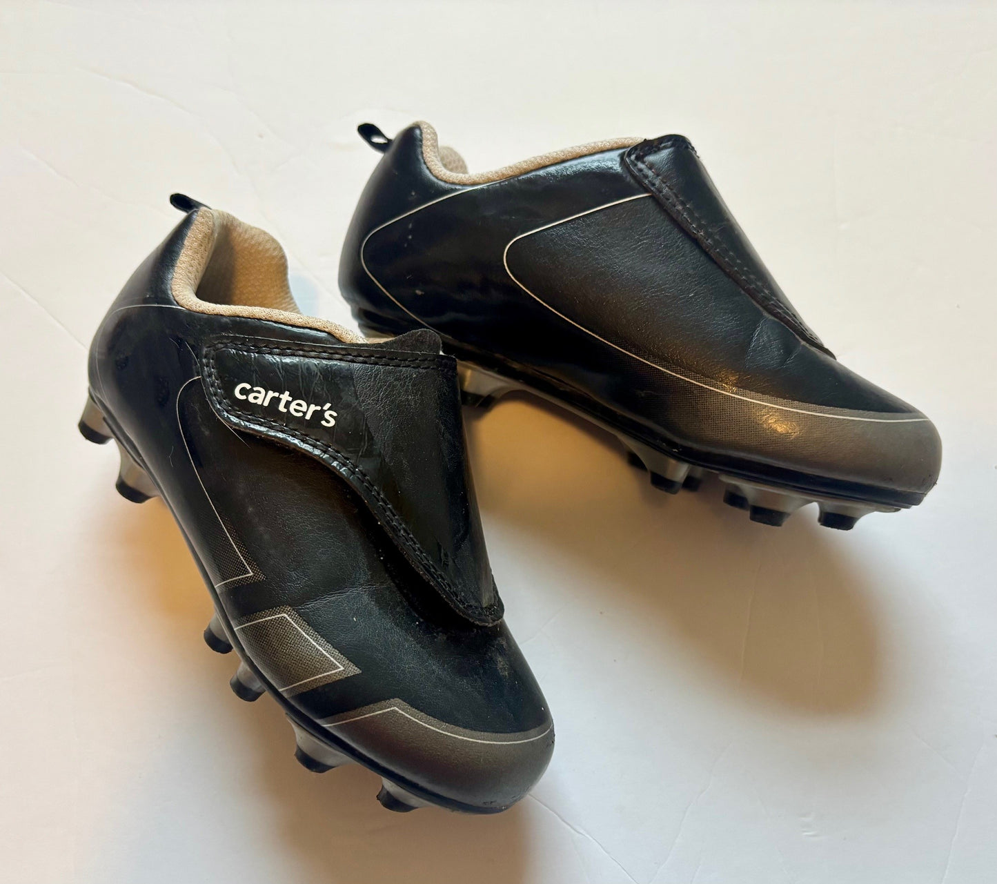 #43 Carter's Cleats Boys 9 GUC