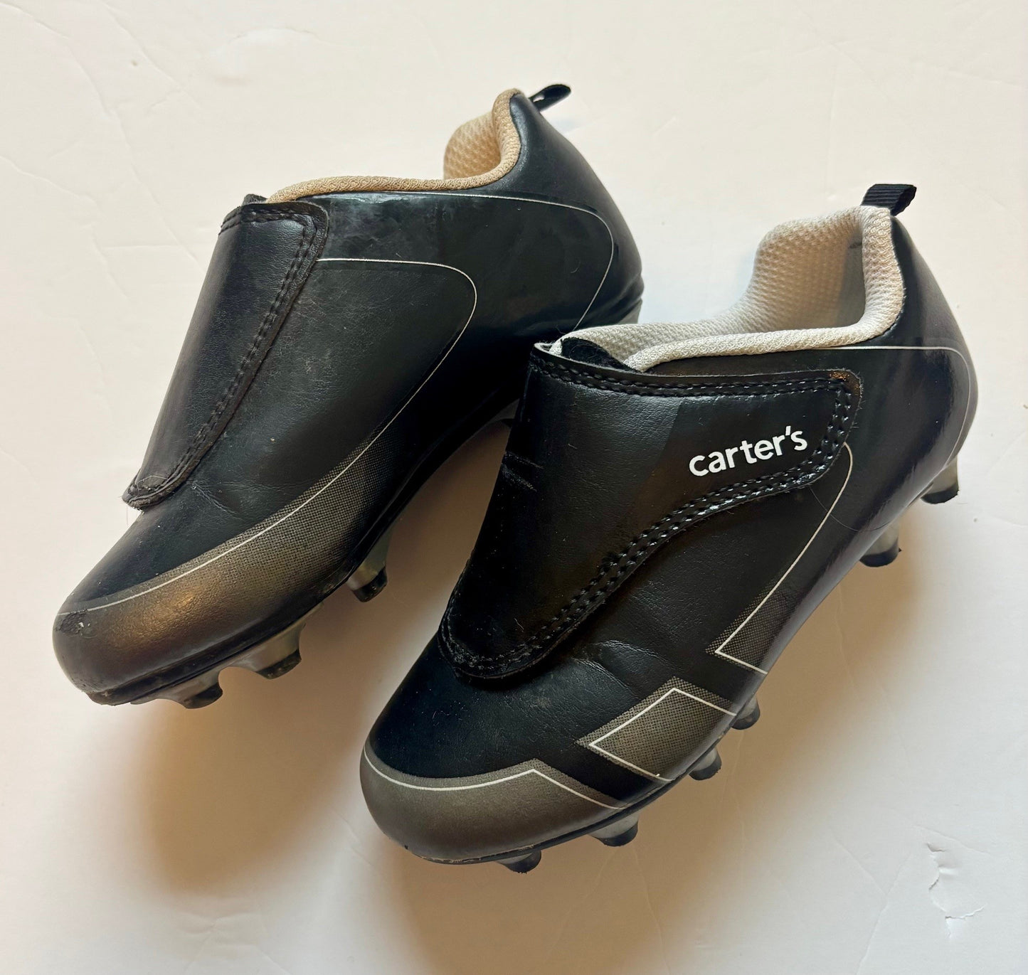 #43 Carter's Cleats Boys 9 GUC