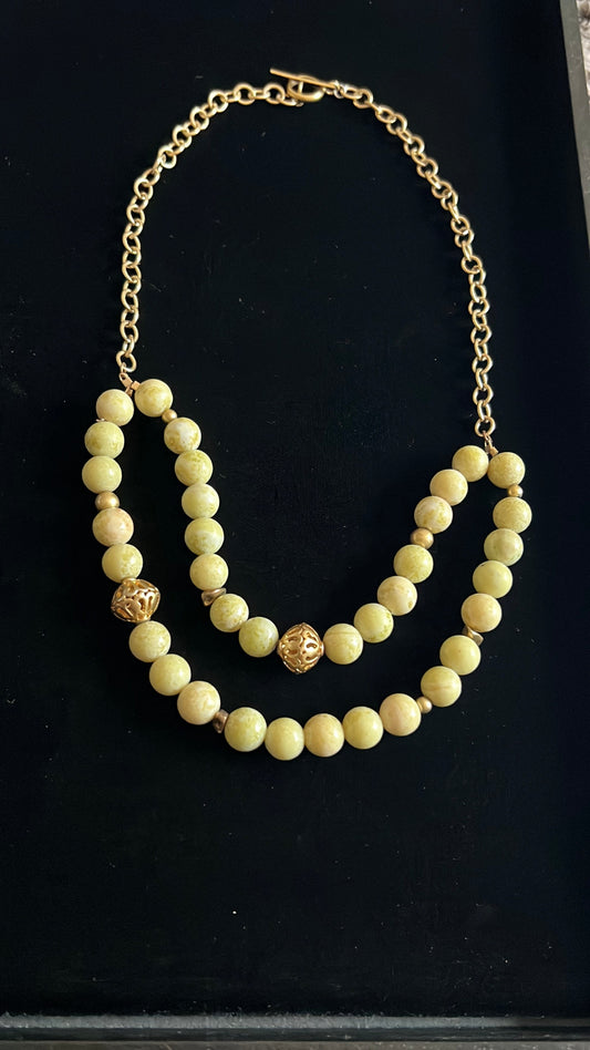 #176 - boutique green and gold toggle necklace