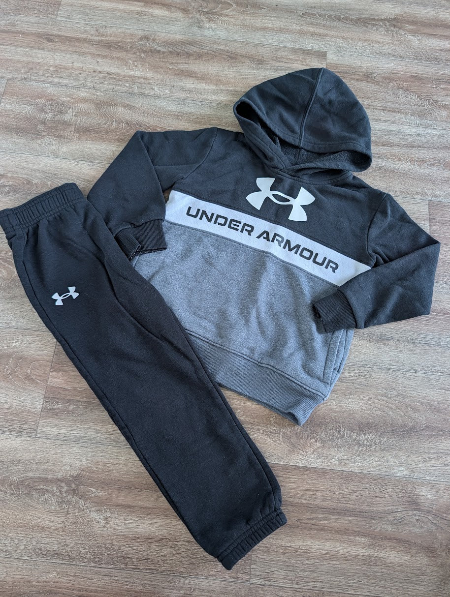 #8 Boys Under Armour Hoodie and Pants Size 5