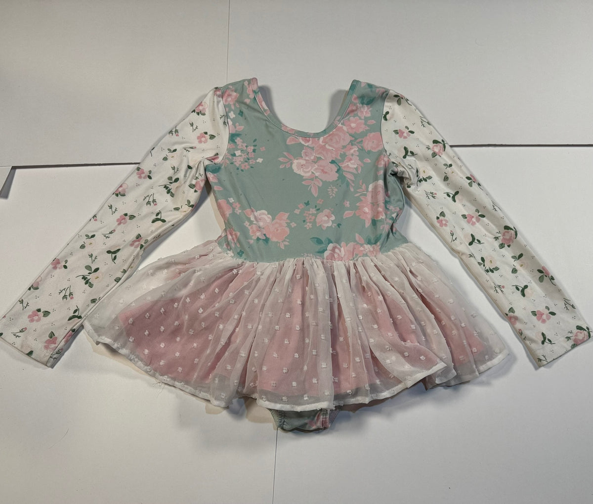 #141 Girls 5T Checky Plum Pink Rose Long Sleeve Leotard with White Polka Dot Tulle Skirt