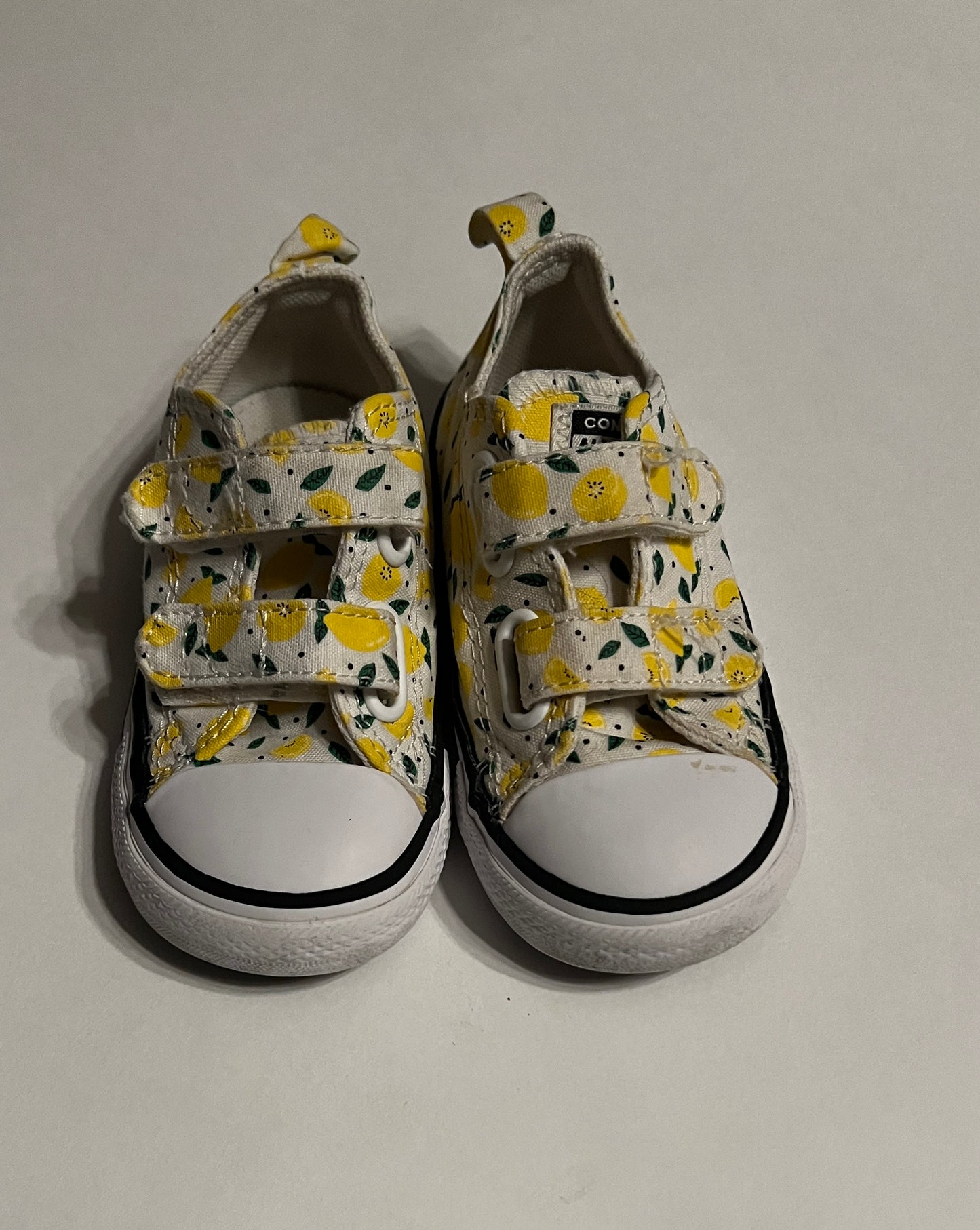 Girls Shoe 7 Lemon Converse