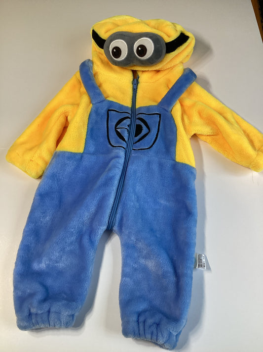 #129 Minion costume 12m