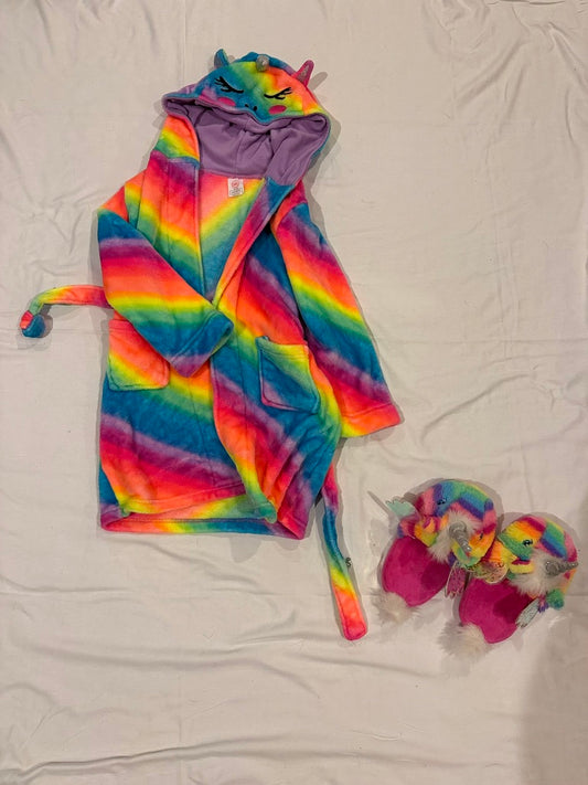 Seller #142 Girls M (7/8) Wonder Nation Unicorn Rainbow Robe and Slippers