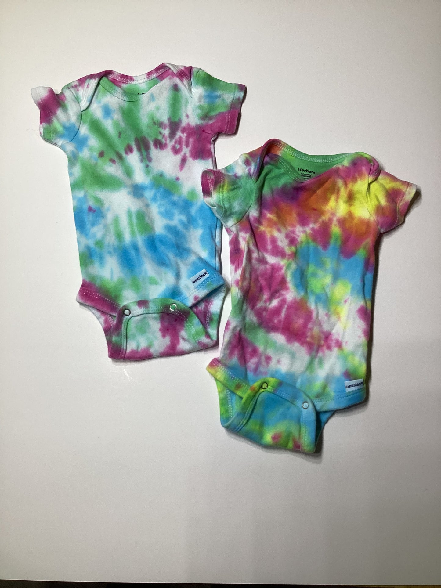 #129 0-3m Tie Dye Onesie Bundle