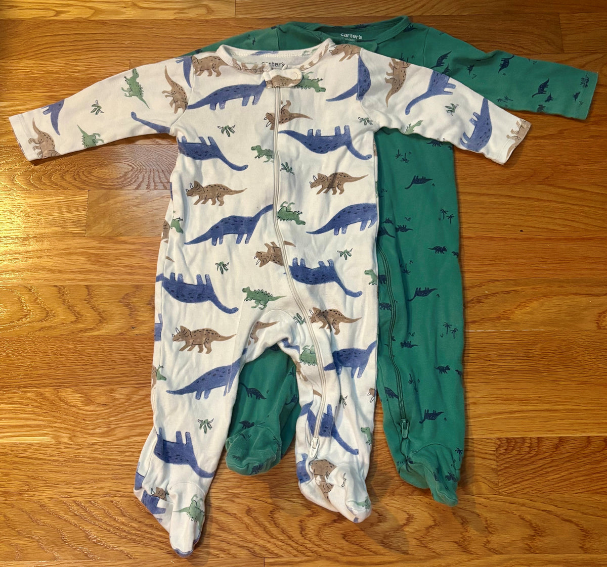 #69 Carter's Dino Sleepers 9M