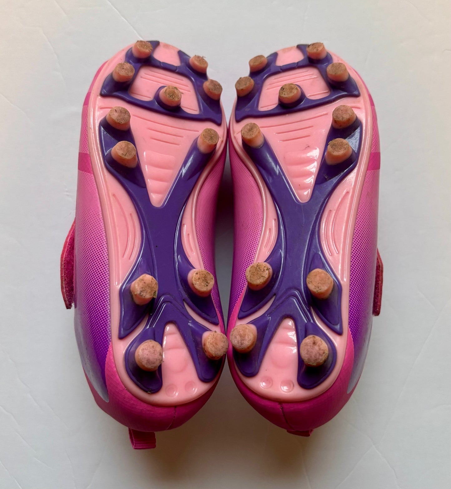 #43 Carter's Cleats Girls 9 GUC
