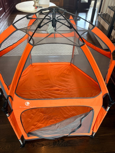 #104 California Beach Co. Pop-up Tent