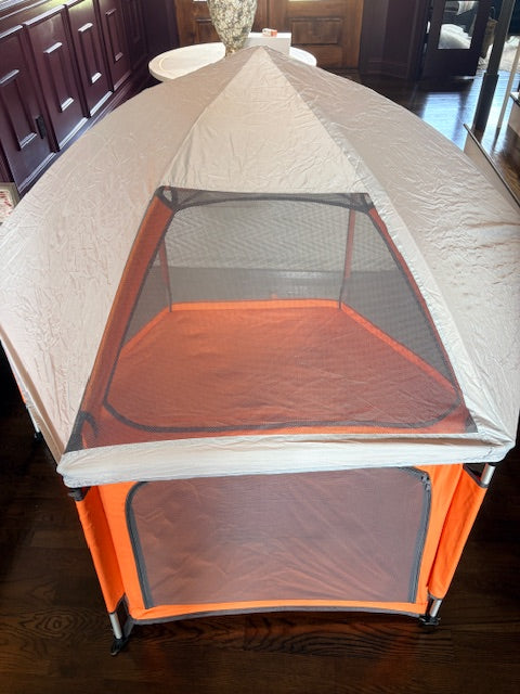 #104 California Beach Co. Pop-up Tent