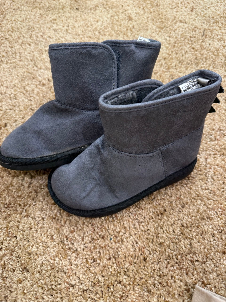 #86A boys grey boots, size 9, carters