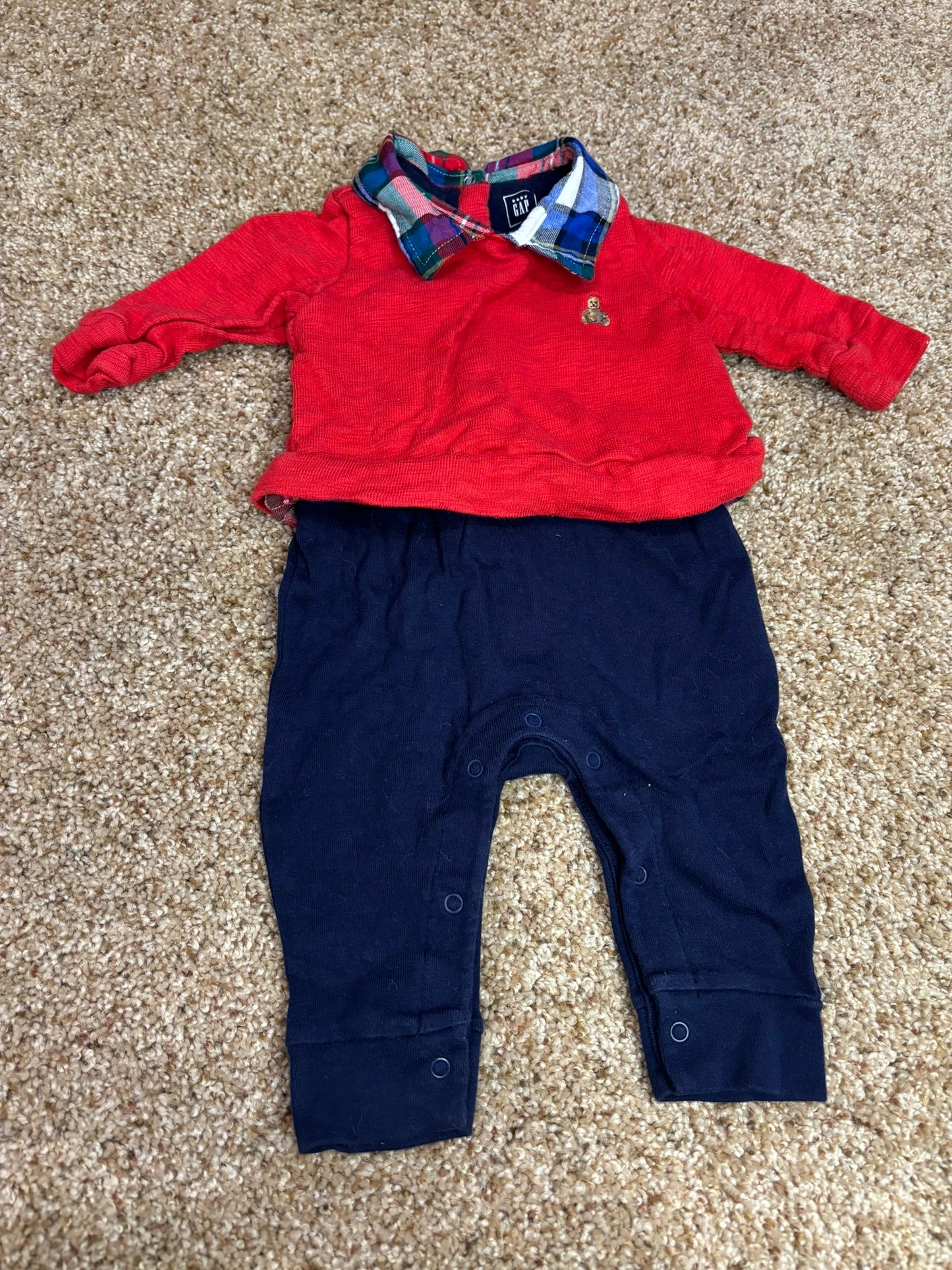 #86A 0-3mo baby gap holiday outfit, all one piece!