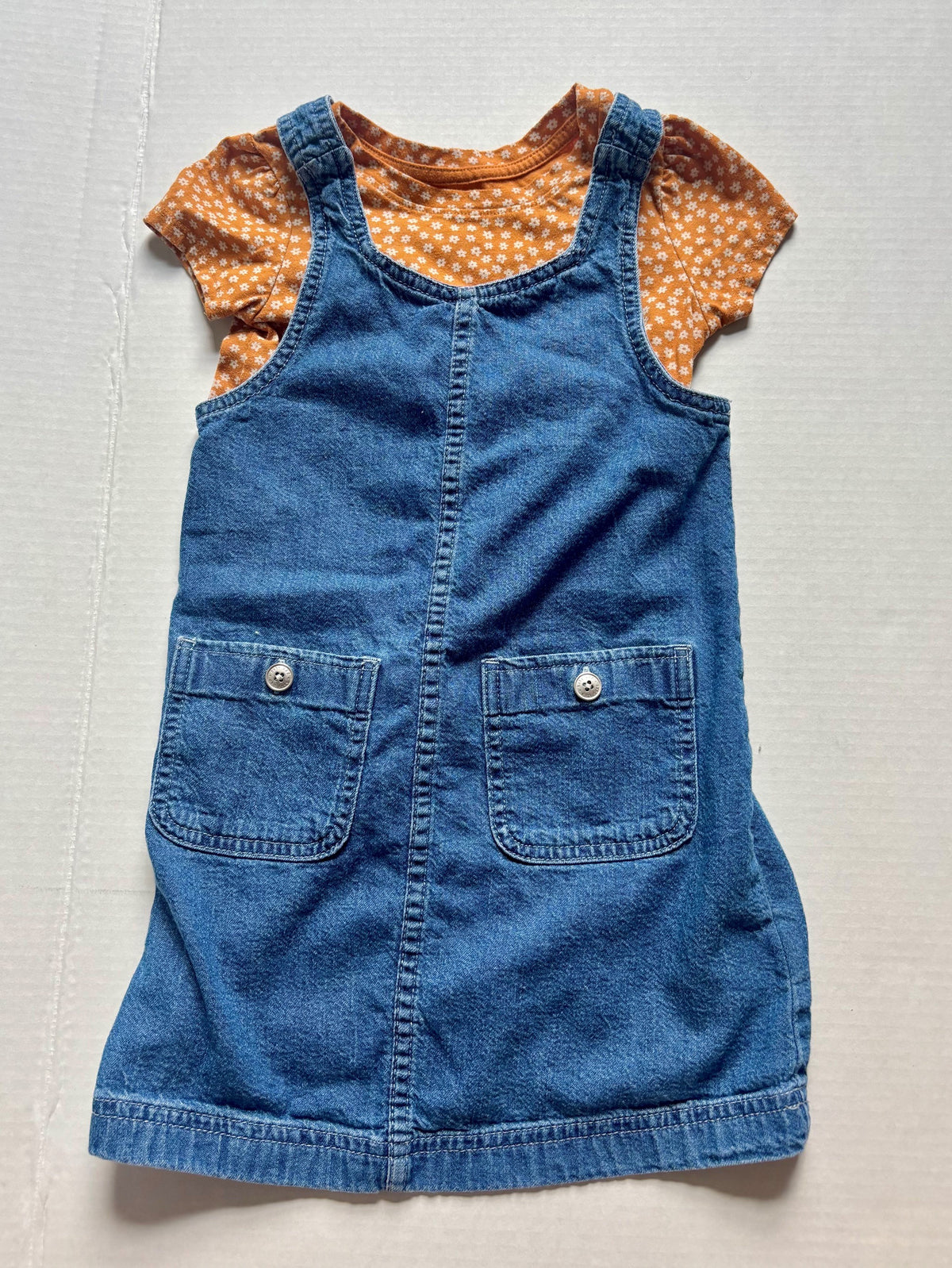#154 Cat and Jack Tee and Gap Denim Jumper Girls 4T EUC