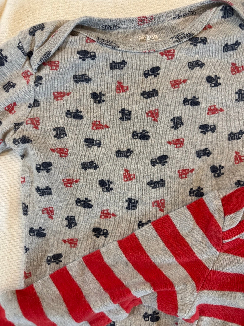 Seller 34 - Carter's long sleeve bodysuits 3-6 mo