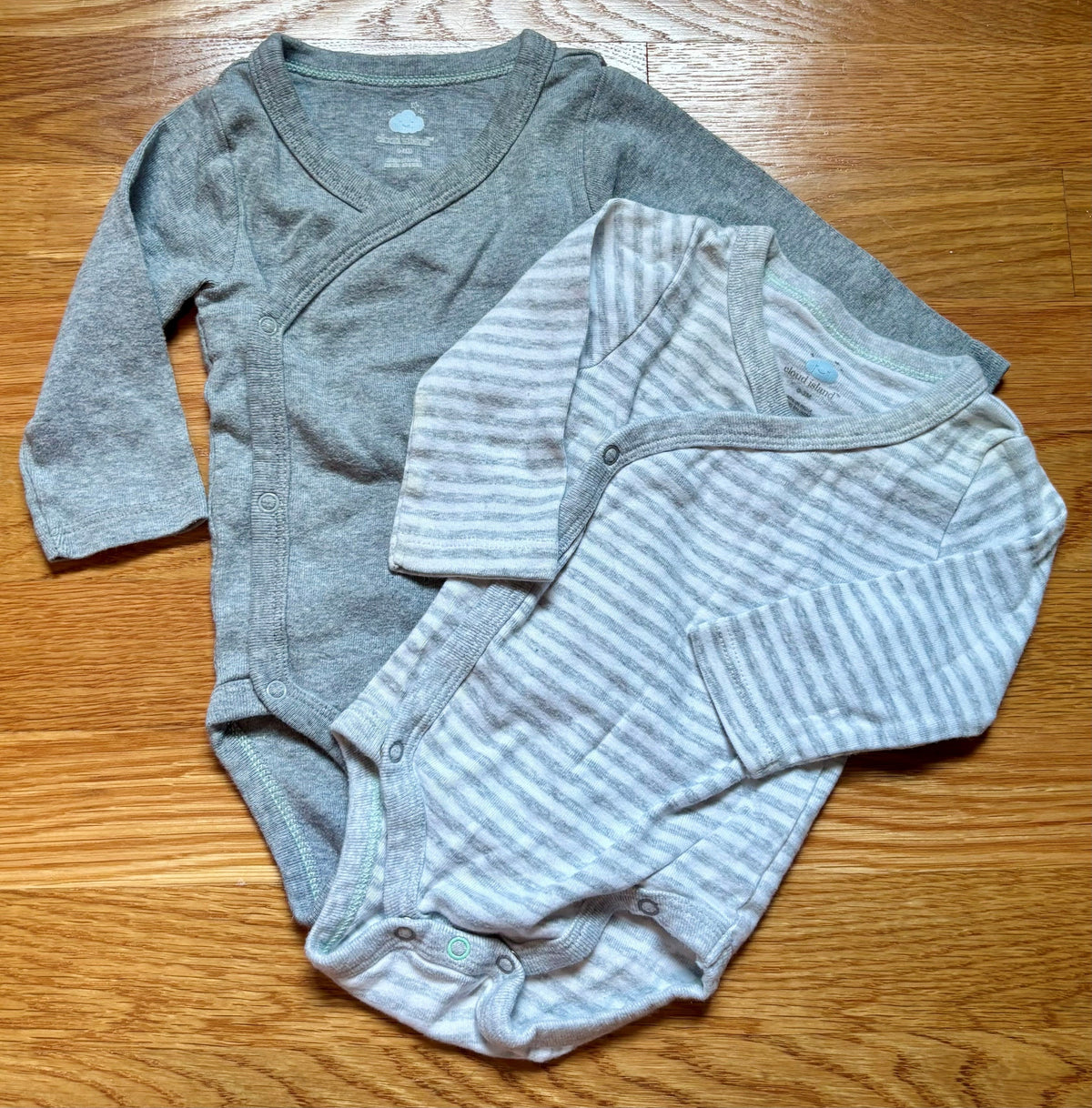 #69 Cloud Island Onesies 0-3M