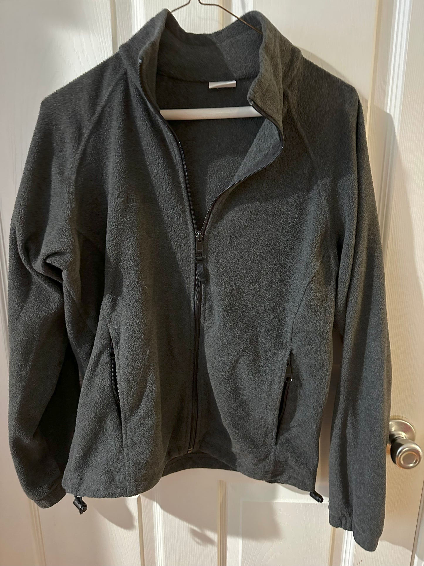 #8 Women's Columbia Fleece Jacket- Size Medium