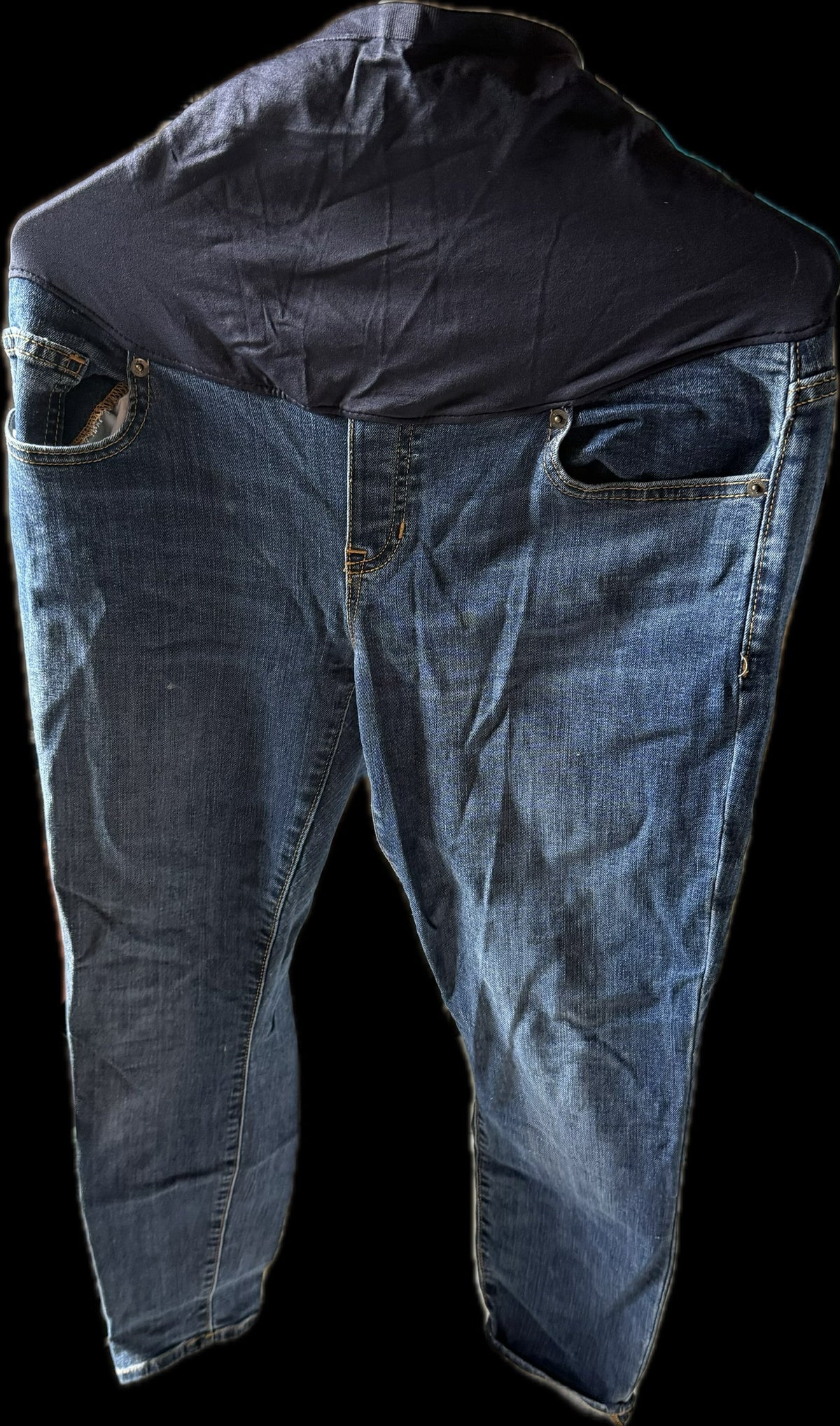 #20 Gap maternity jeans size 31L GUC