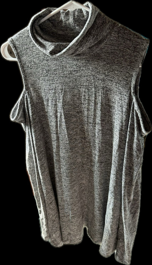 #20 A Pea in the Pod maternity long sleeved cold shoulder top heathered gray size L GUC