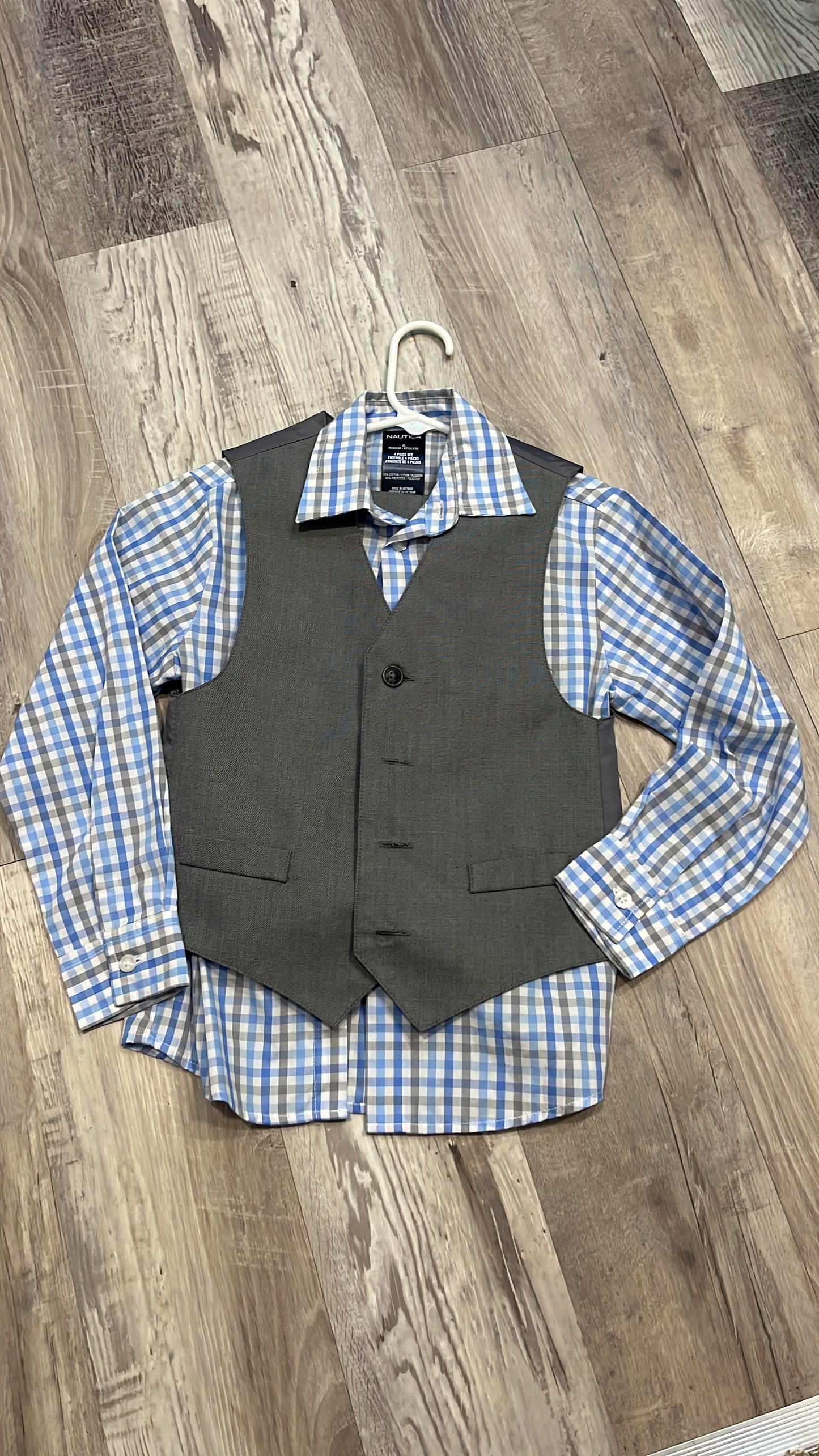 Nautica Boys Gray and Blue 4 Piece Suit Size 6