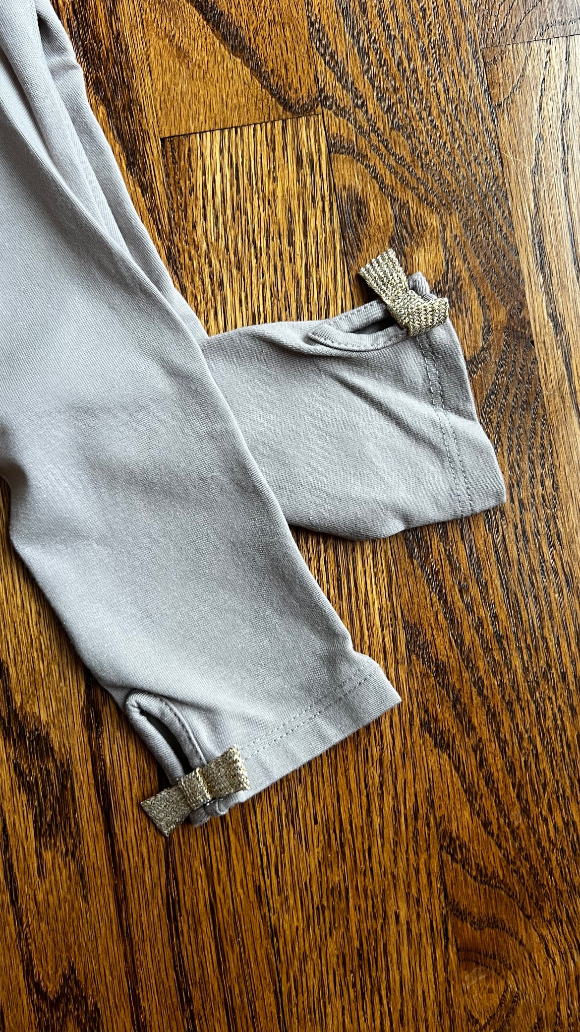Seller #115 - Boutique Brand Girls 3T Spring Set, Pink Tulle Tank Top & Grey Leggings, EUC